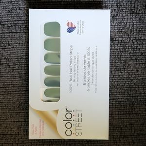 Color Street She's A Trooper